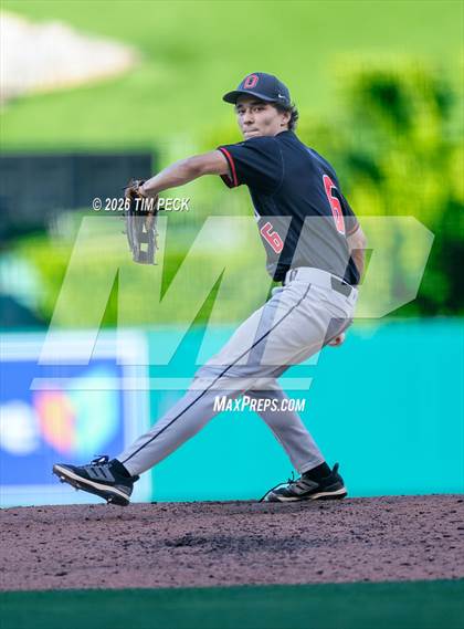 Thumbnail 1 in Hoover vs. Oakwood photogallery.