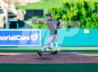 Thumbnail 1 in Hoover vs. Oakwood photogallery.