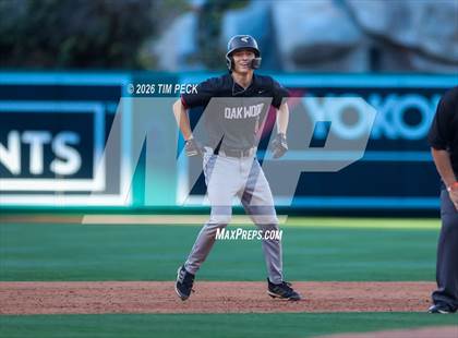 Thumbnail 3 in Hoover vs. Oakwood photogallery.