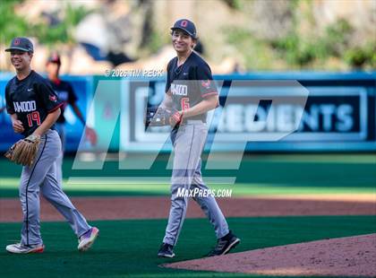 Thumbnail 3 in Hoover vs. Oakwood photogallery.