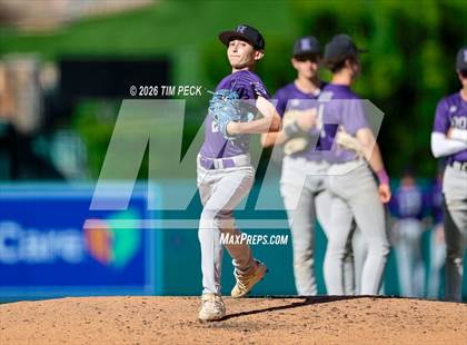 Thumbnail 3 in Hoover vs. Oakwood photogallery.