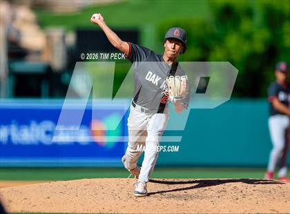 Thumbnail 1 in Hoover vs. Oakwood photogallery.