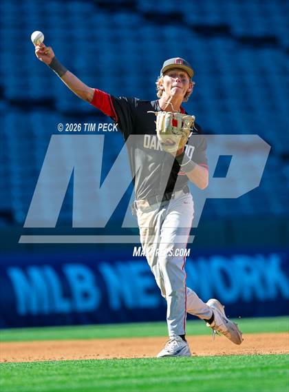 Thumbnail 2 in Hoover vs. Oakwood photogallery.