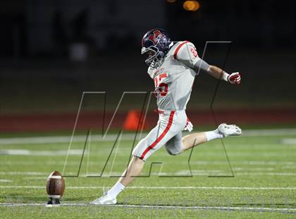 Thumbnail 1 in Boyd vs Garland photogallery.