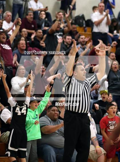 Thumbnail 2 in St. Francis vs. Woodside Priory (CIF CCS Division 5 Final) photogallery.