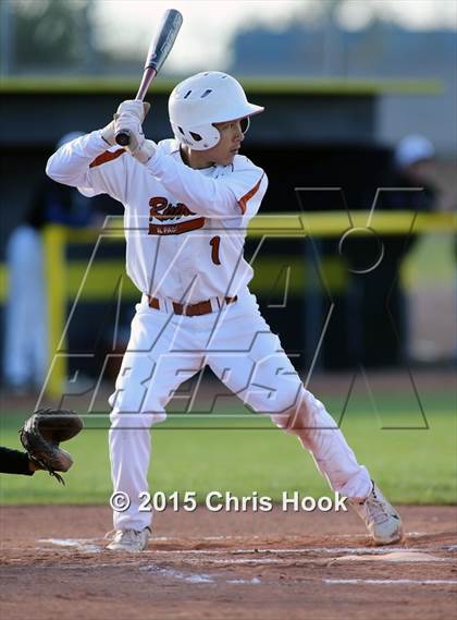 Thumbnail 3 in Riverside vs. Desert Christian (Panther Invitational) photogallery.