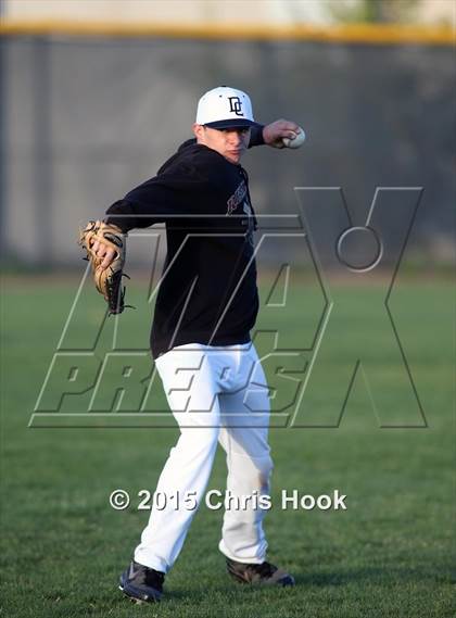Thumbnail 2 in Riverside vs. Desert Christian (Panther Invitational) photogallery.