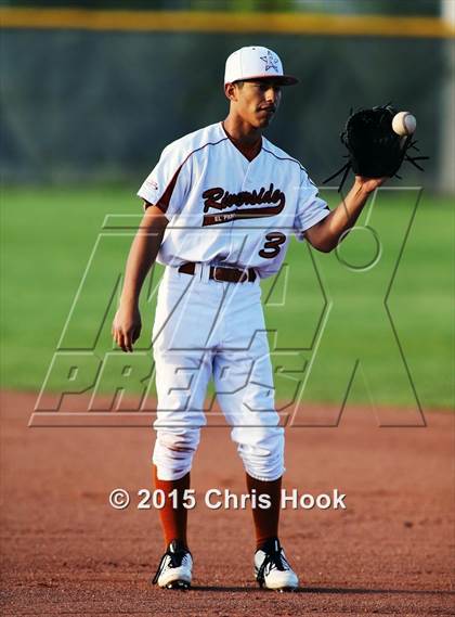 Thumbnail 3 in Riverside vs. Desert Christian (Panther Invitational) photogallery.
