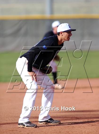 Thumbnail 1 in Riverside vs. Desert Christian (Panther Invitational) photogallery.