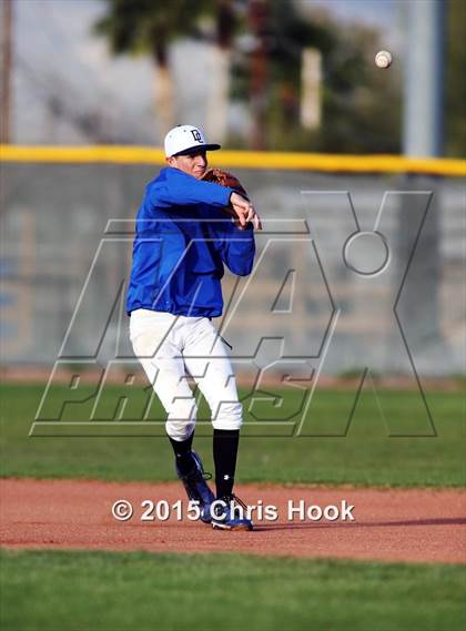 Thumbnail 2 in Riverside vs. Desert Christian (Panther Invitational) photogallery.