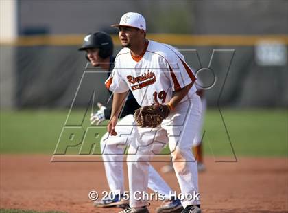 Thumbnail 3 in Riverside vs. Desert Christian (Panther Invitational) photogallery.