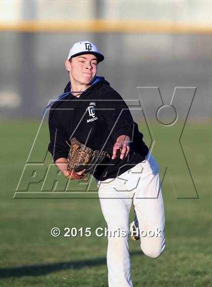 Thumbnail 1 in Riverside vs. Desert Christian (Panther Invitational) photogallery.