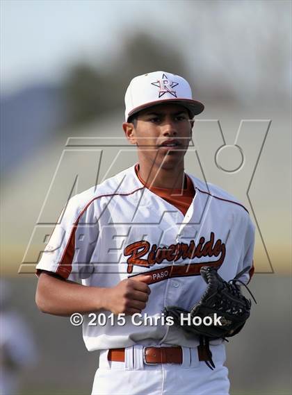 Thumbnail 3 in Riverside vs. Desert Christian (Panther Invitational) photogallery.