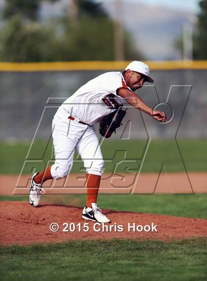 Thumbnail 3 in Riverside vs. Desert Christian (Panther Invitational) photogallery.