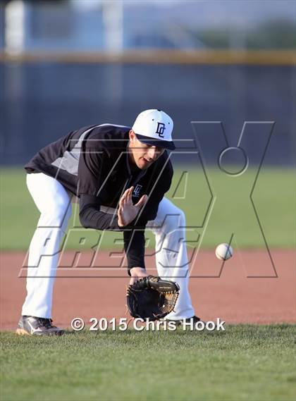 Thumbnail 3 in Riverside vs. Desert Christian (Panther Invitational) photogallery.