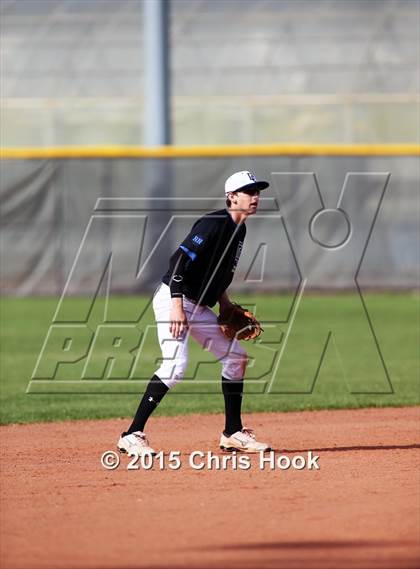 Thumbnail 3 in Riverside vs. Desert Christian (Panther Invitational) photogallery.