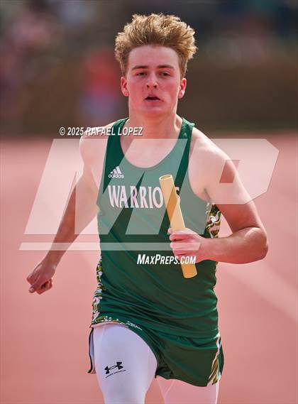 Thumbnail 2 in Rosehill Eagle Relays (4x200M) photogallery.