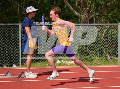 Thumbnail 3 in Rosehill Eagle Relays (4x200M) photogallery.