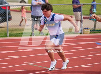 Thumbnail 3 in Rosehill Eagle Relays (4x200M) photogallery.