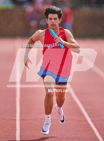 Thumbnail 3 in Rosehill Eagle Relays (4x200M) photogallery.