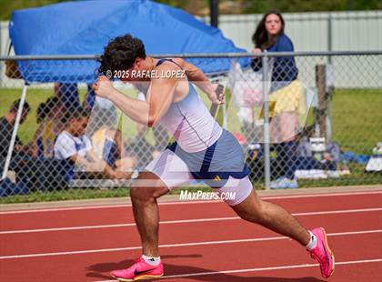 Thumbnail 1 in Rosehill Eagle Relays (4x200M) photogallery.