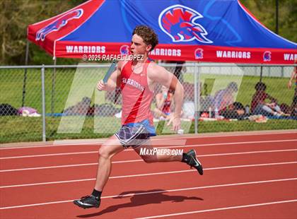 Thumbnail 2 in Rosehill Eagle Relays (4x200M) photogallery.