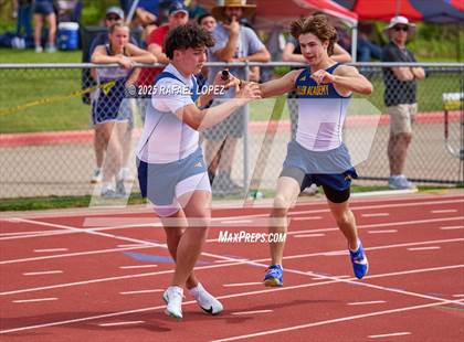 Thumbnail 2 in Rosehill Eagle Relays (4x200M) photogallery.