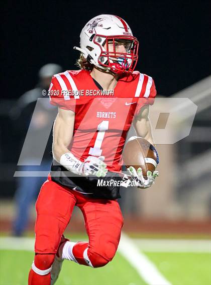 Thumbnail 3 in Muenster vs. Windthorst (UIL 2A D2 Regional Final) photogallery.