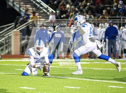 Thumbnail 2 in Muenster vs. Windthorst (UIL 2A D2 Regional Final) photogallery.