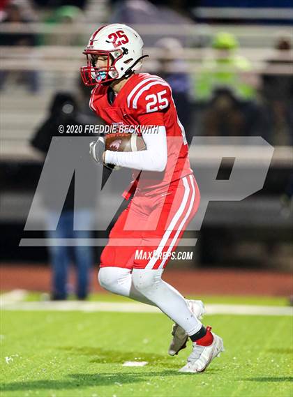 Thumbnail 2 in Muenster vs. Windthorst (UIL 2A D2 Regional Final) photogallery.