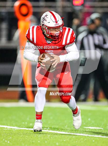 Thumbnail 2 in Muenster vs. Windthorst (UIL 2A D2 Regional Final) photogallery.