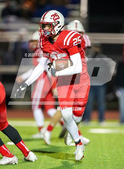 Thumbnail 3 in Muenster vs. Windthorst (UIL 2A D2 Regional Final) photogallery.