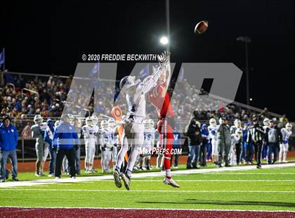 Thumbnail 2 in Muenster vs. Windthorst (UIL 2A D2 Regional Final) photogallery.
