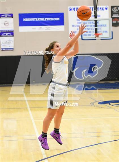 Thumbnail 1 in Gilbert vs. Clovis West (Nike Tournament of Champions) photogallery.