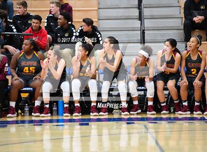 Thumbnail 2 in Gilbert vs. Clovis West (Nike Tournament of Champions) photogallery.