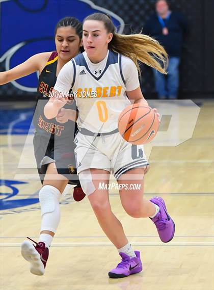 Thumbnail 3 in Gilbert vs. Clovis West (Nike Tournament of Champions) photogallery.
