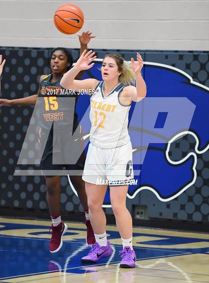 Thumbnail 2 in Gilbert vs. Clovis West (Nike Tournament of Champions) photogallery.
