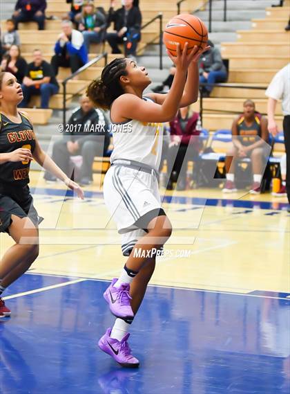 Thumbnail 2 in Gilbert vs. Clovis West (Nike Tournament of Champions) photogallery.