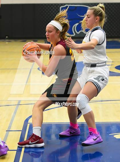 Thumbnail 3 in Gilbert vs. Clovis West (Nike Tournament of Champions) photogallery.