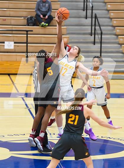 Thumbnail 1 in Gilbert vs. Clovis West (Nike Tournament of Champions) photogallery.