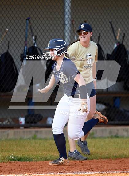 Thumbnail 1 in East Hamilton vs Soddy Daisy  photogallery.