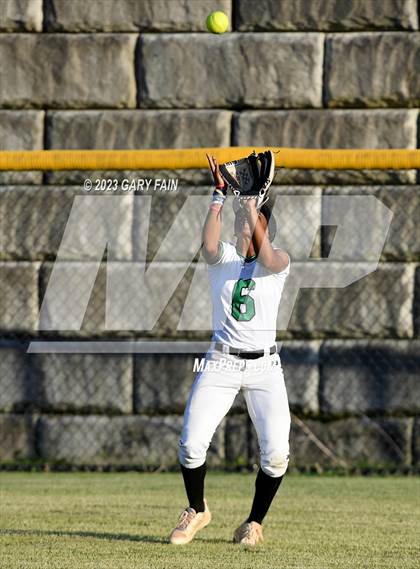 Thumbnail 3 in East Hamilton vs Soddy Daisy  photogallery.