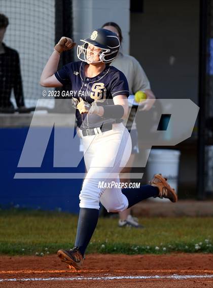 Thumbnail 2 in East Hamilton vs Soddy Daisy  photogallery.