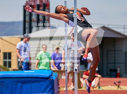 Thumbnail 2 in Texas Roadhouse DC TC Relays (Girls) photogallery.