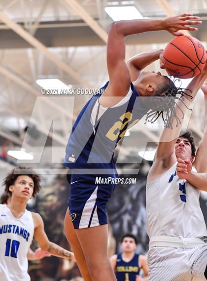 Thumbnail 1 in Katy Taylor vs Klein Collins photogallery.
