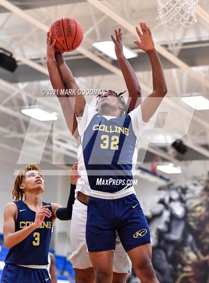 Thumbnail 3 in Katy Taylor vs Klein Collins photogallery.