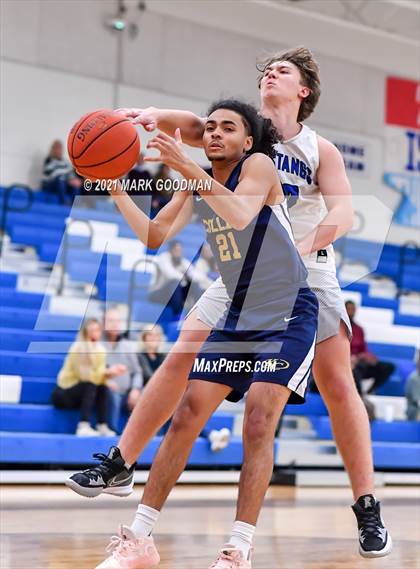 Thumbnail 1 in Katy Taylor vs Klein Collins photogallery.