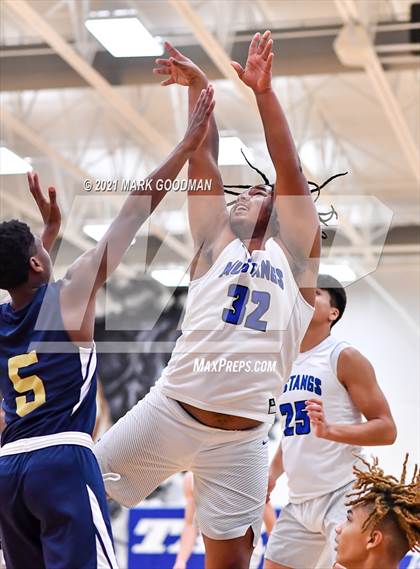 Thumbnail 1 in Katy Taylor vs Klein Collins photogallery.