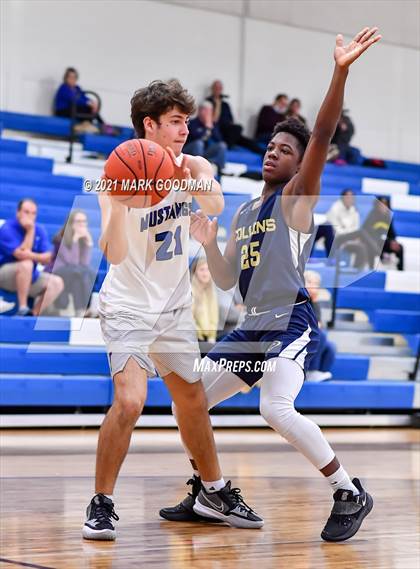 Thumbnail 1 in Katy Taylor vs Klein Collins photogallery.