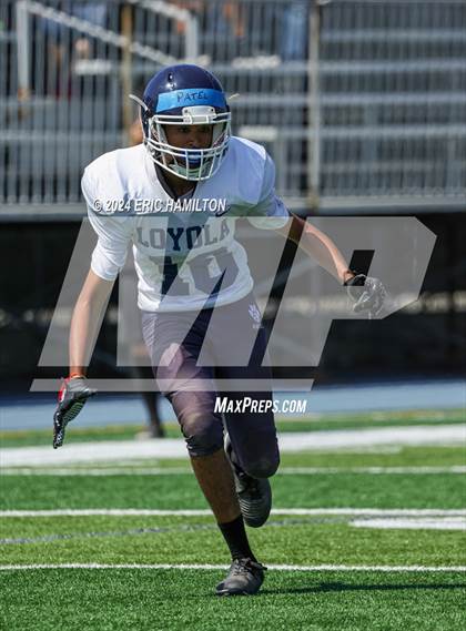 Thumbnail 2 in Loyola (Blue White Scrimmage) photogallery.